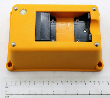Gehäuseboden · Transmitter housing lower part for spectrum 1, Farbe: Yellow Demag Identnummer 52301100