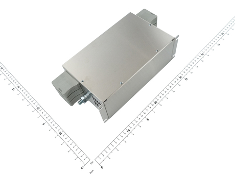 EMV-Filter · Nenn Strom: 100A, Nenn-Betriebs Spannung (Ue): 480VAC, Frequency: 60Hz, IP Class: IP20 Demag Identnummer 52391484