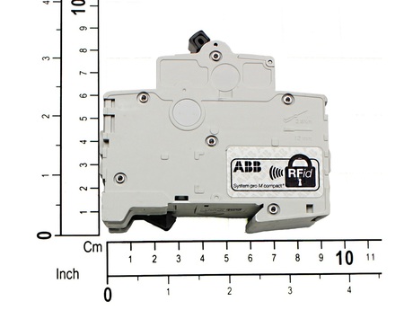 Differenzstrom Trennschalter · Spannung: 2, Polzahl: 1x6A+N, Strom: 30mA, Nenn Residual Strom: C, Tripping Characteristic: 0.23 Demag Identnummer 52500152