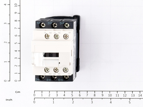 Schütz · Hauptkontakte: 3 NO, Nenn-Betriebs Strom: 9A, Leistung: 4KW/440V, Spulenspannung: 110VAC, Spulenfrequenz: 50/60Hz, Hilfskontakte: 1 NO + 1 NC Demag Identnummer 57522344