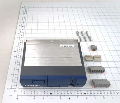 Frequenzumrichter DIC-4-004-C-0031-05 Demag Identnummer 73089233