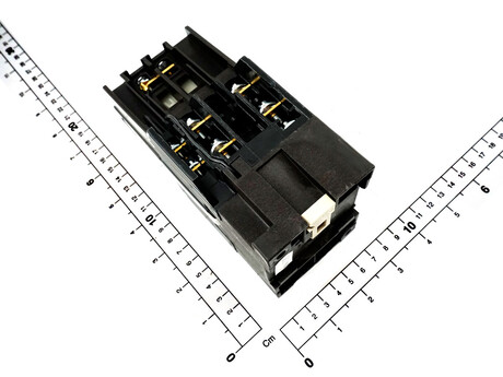 Schütz · Contacteur DSUB 311 115 V 60 Hz KU-Schütz Demag Identnummer 87560144